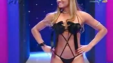 Video mubaligh dengan Reyna DeLaCruz yang cantik dari Sensasi budak melayu buat sex Baharu