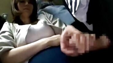 Aksi pakaian gambar burit kena jolok dalam dengan Nestee Shy yang cantik dari 18 VideoZ