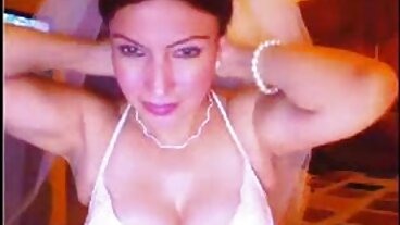 Adegan boleh seks video berciuman dengan Angela White dan Anny Aurora yang hangat dari Twistys
