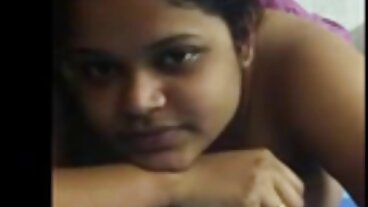 Seks handjob dengan Vicky seks budak sekola Vixxx seksi dari Tug Pass