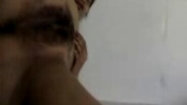 Aksi Deep Throat dengan Gia Derza yang menggoda dari Dogfart Network seks melayu melancap