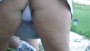 Filem On The Sofa dengan perempuan melayu seks Kenzie Reeves yang bersemangat dari Dunia Porn