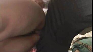 Mubaligh dengan Mellisandra miang dari Dunia melayu beromen video Mega Remaja