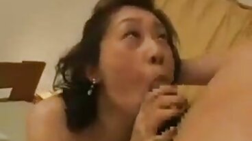 Legs On Shoulders seks dengan pengawas awek melayu main seks Candy Red dari Oldje
